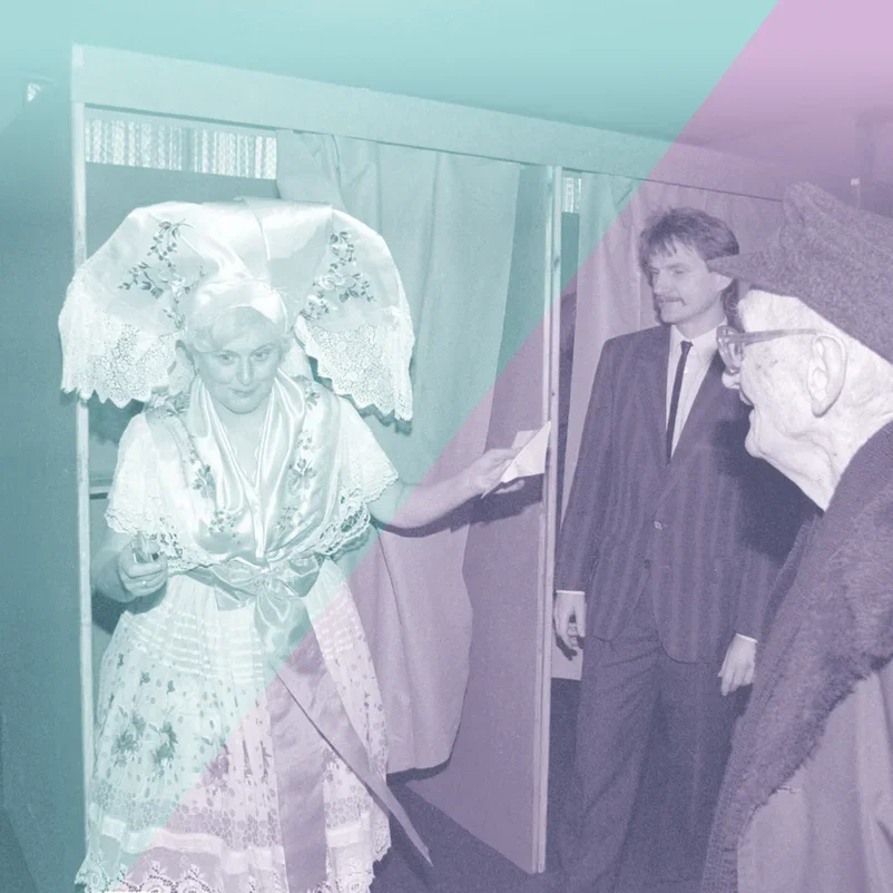 Frei wählen: Eine Sorbin in Tracht bei der Stimmabgabe zur Bundestagswahl in Burg/Spreewald, 2. Dezember 1990 (P. Kneffel/dpa)